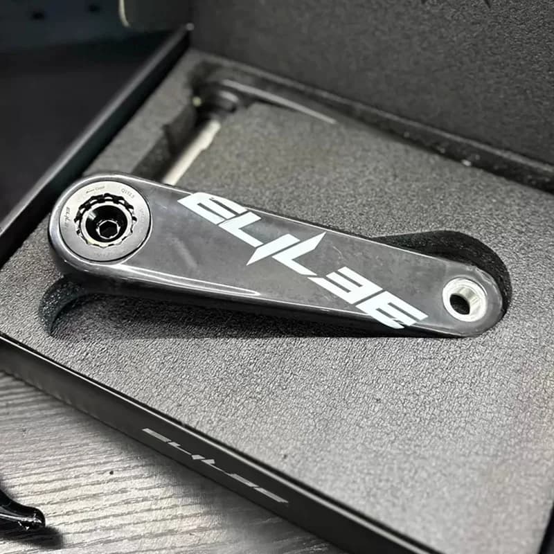 ELILEE XXE X310 Guarnitura per Bici da Strada in Fibra di Carbonio, Asse in Titanio da 24mm, Ultra-Leggera, Edizione Standard Team