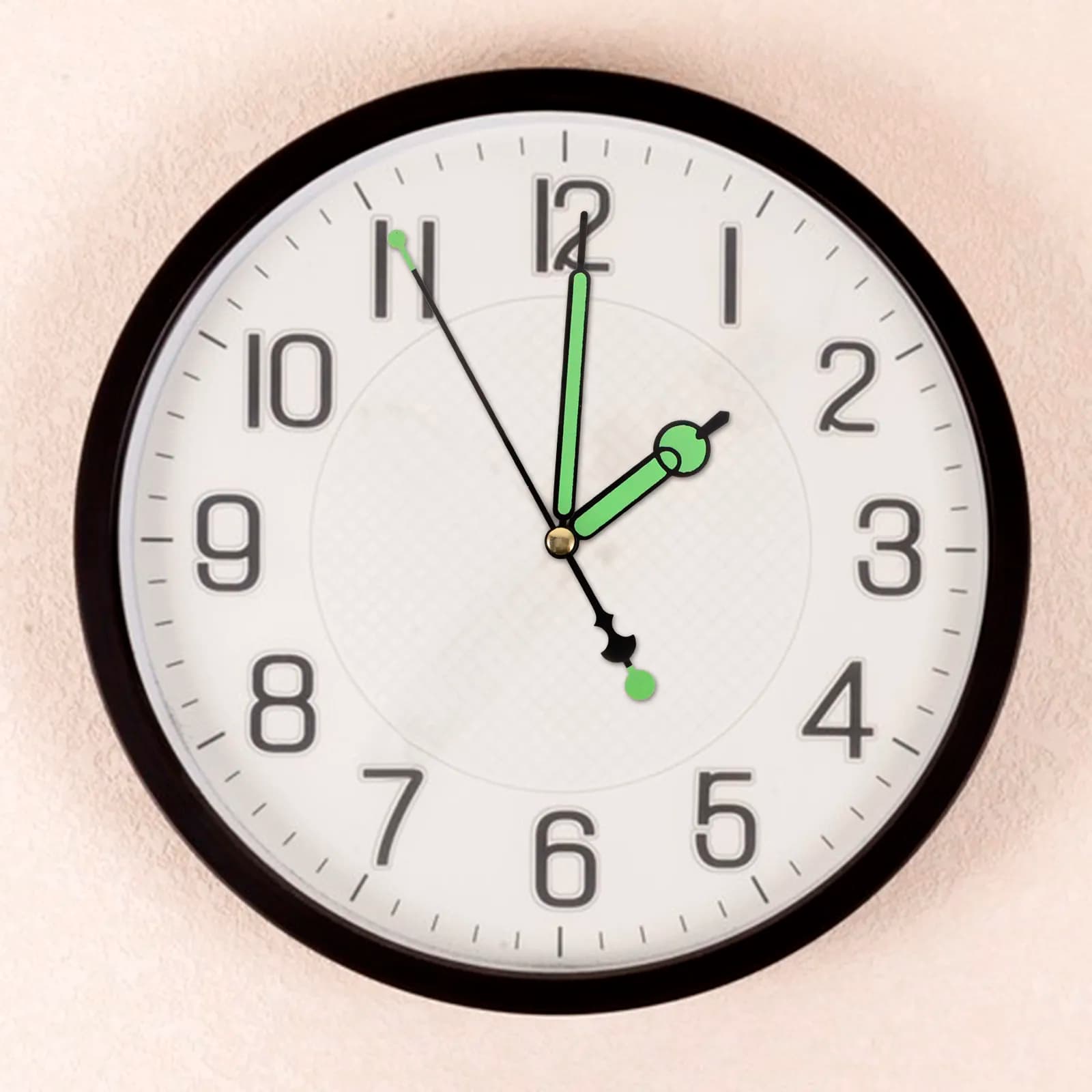 Set di 1 meccanismo per orologio da parete luminoso al buio, silenzioso, a batteria, kit fai-da-te con lancette e motore.