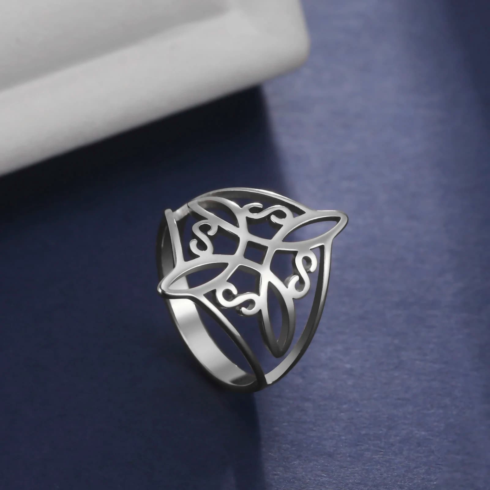 Cazador Stainless Steel Witch Knot Rings for Women Wiccan Celtics Knot Witchcraft Jewelry Amulet Protection Finger Rings Gift