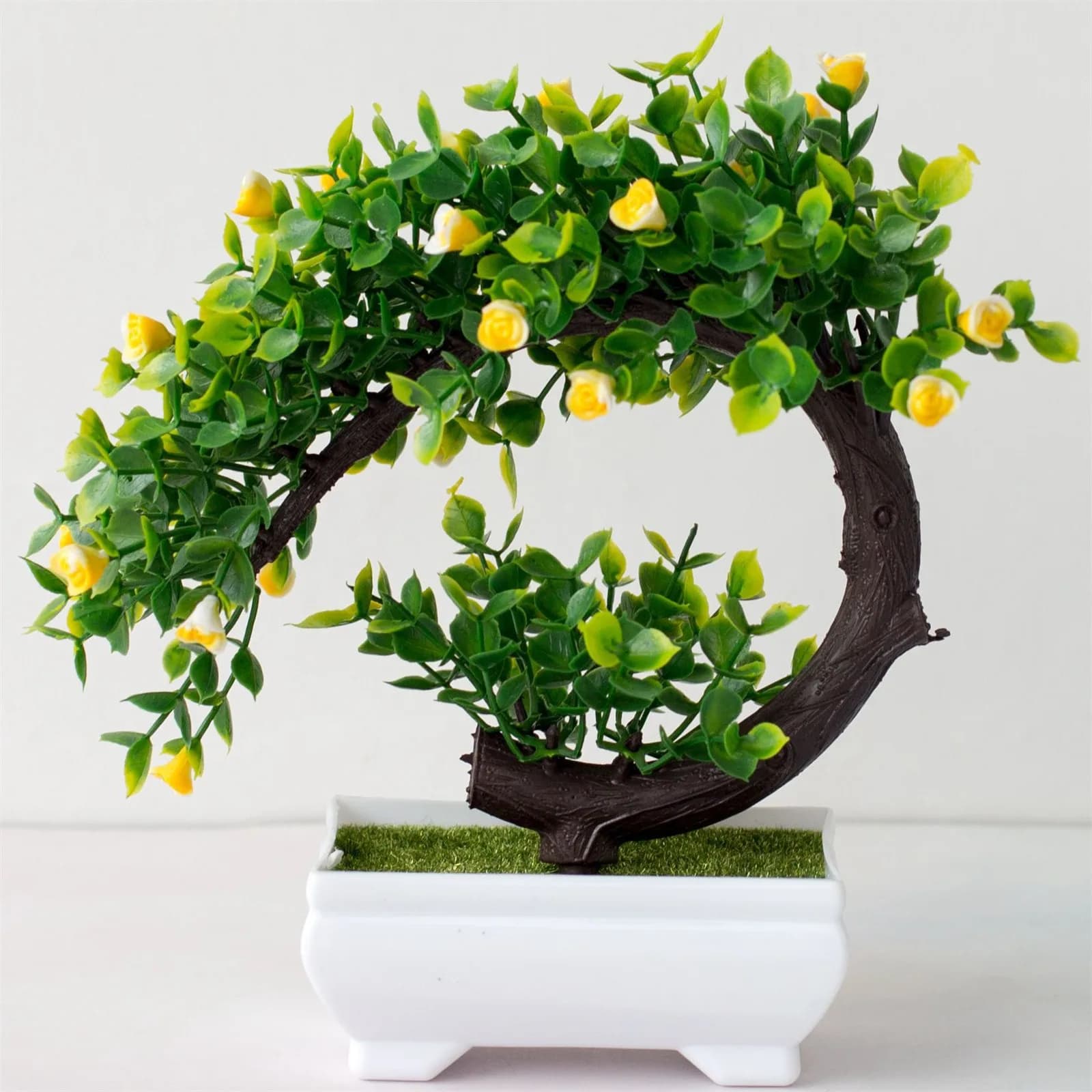 Piante artificiali creative Bonsai Pot Garden Piccolo albero in vaso Ornamenti da scrivania Regali Nuova simulazione Fiori finti