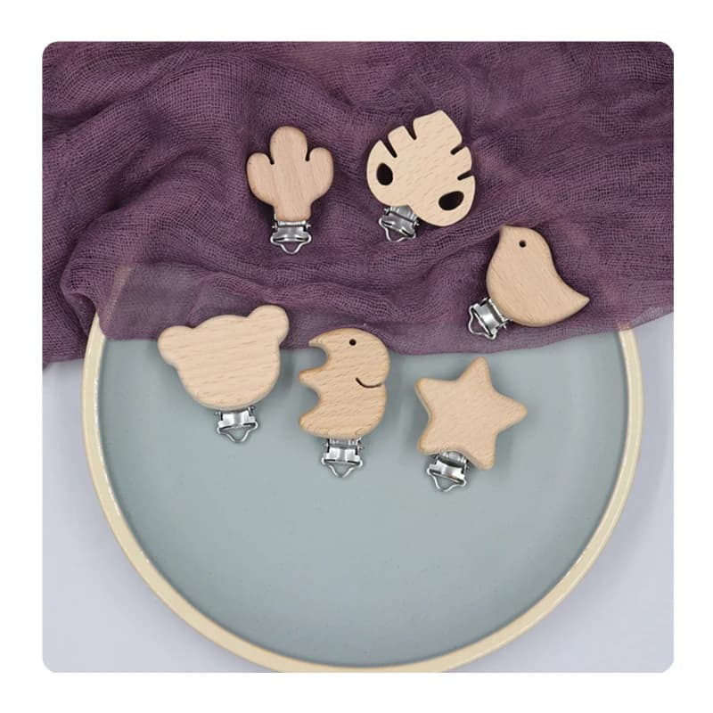 Wholesale stainless beech wood pacifier clip bear star cactus paci clips natural wood baby toy holder