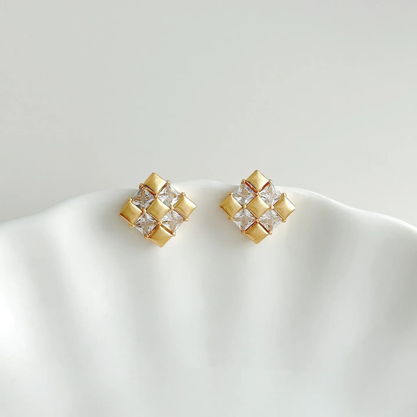 French Zircon Square Stud Earrings for Women Luxury Minimalist Geometric Earrings Casual Party Wedding Jewelry Accessories Gifts