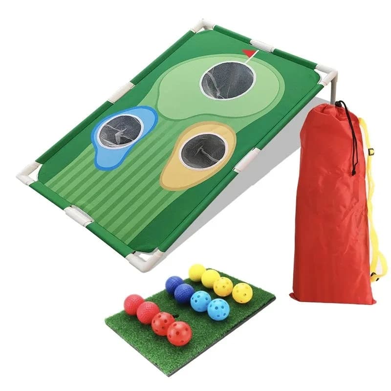Giochi di fori da golf nel cortile, compresi tappetini da golf target e palline per esercitarsi con trucioli
