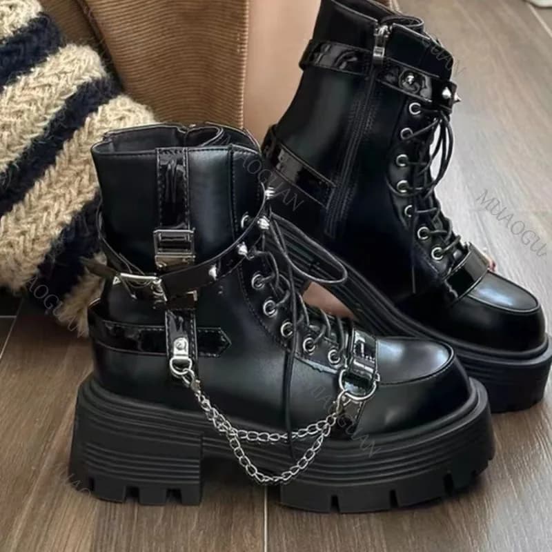 Sweet Punk Thick Bottom Ankle Boots for Women Autumn New Black Rivets Gothic Chunky Heeled Motorcycle Botas Side Zipper Shoes