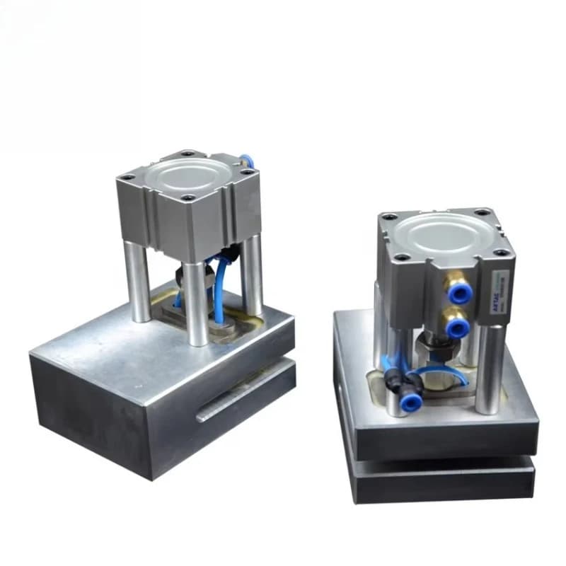 Punching machine with pneumatic handle for plastic bags