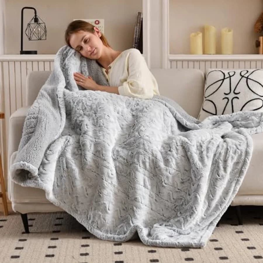 Coperta Riscaldante con 6 Livelli di Calore, Spegnimento Automatico dopo 4 Ore, Lussuosa Coperta Riscaldante a Doppio Lato in Finta Pelliccia e Sherpa