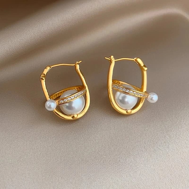 2025 Coreano nuovo design gioielli di moda pianeta tridimensionale zircone orecchini di perle eleganti accessori per il lavoro quotidiano delle donne