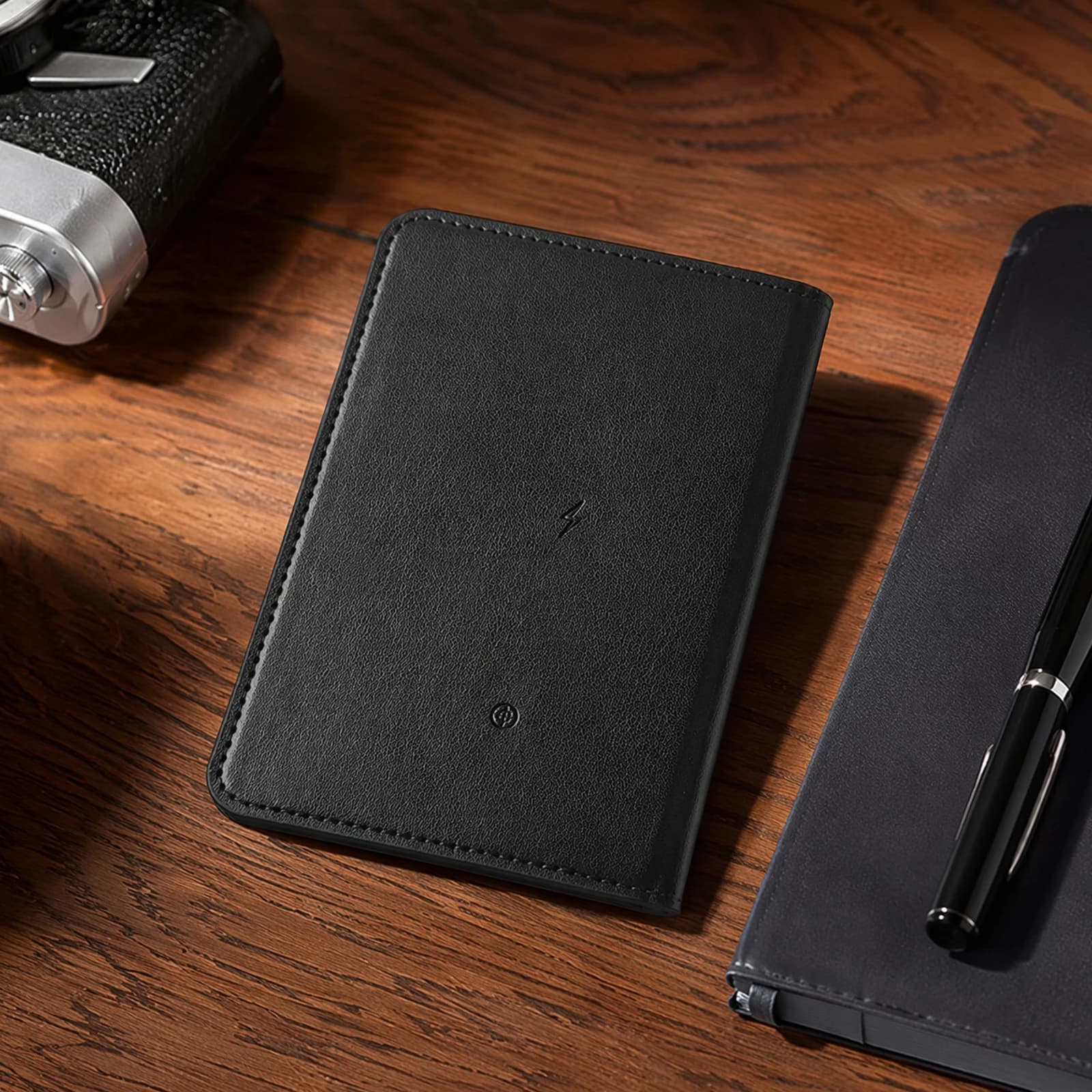 PU Leather Passport Cover with Location Anti-Lost Smart Tracker Multi-Card Slot Holder Travel Wallet Wireless Charging for