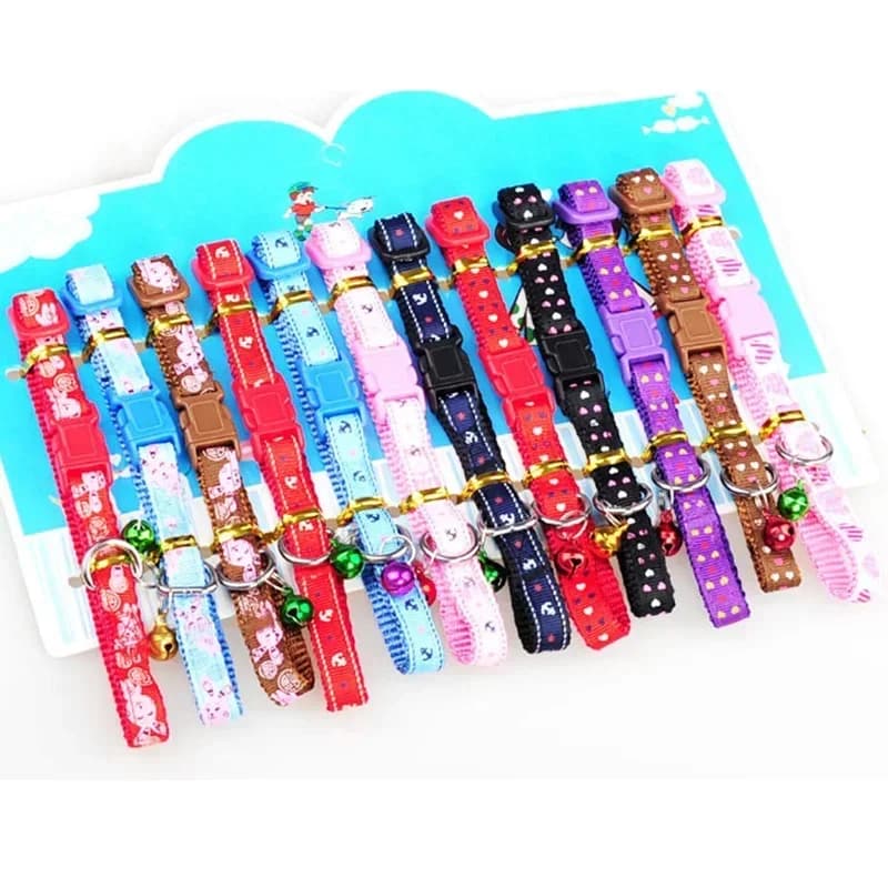 Collari per cani da compagnia regolabili Collare per cani per cuccioli Collare per guinzaglio per cani con catena per collo per piccoli animali alla moda con campana