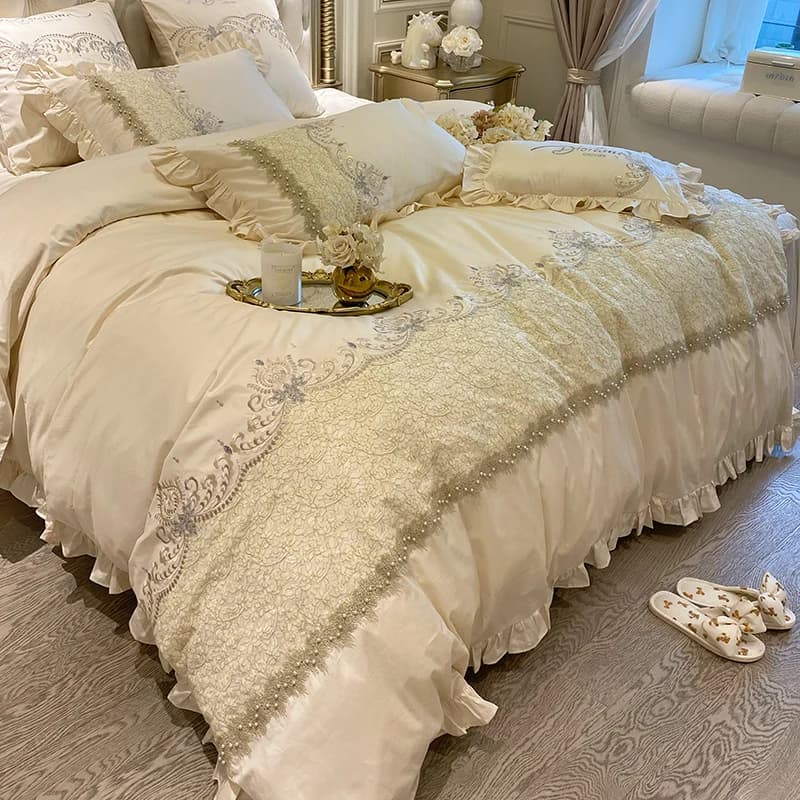 Set of bedding with hand-made beads with French volant in European style Egyptian cotton flowers embroidery pillowcase for sheets