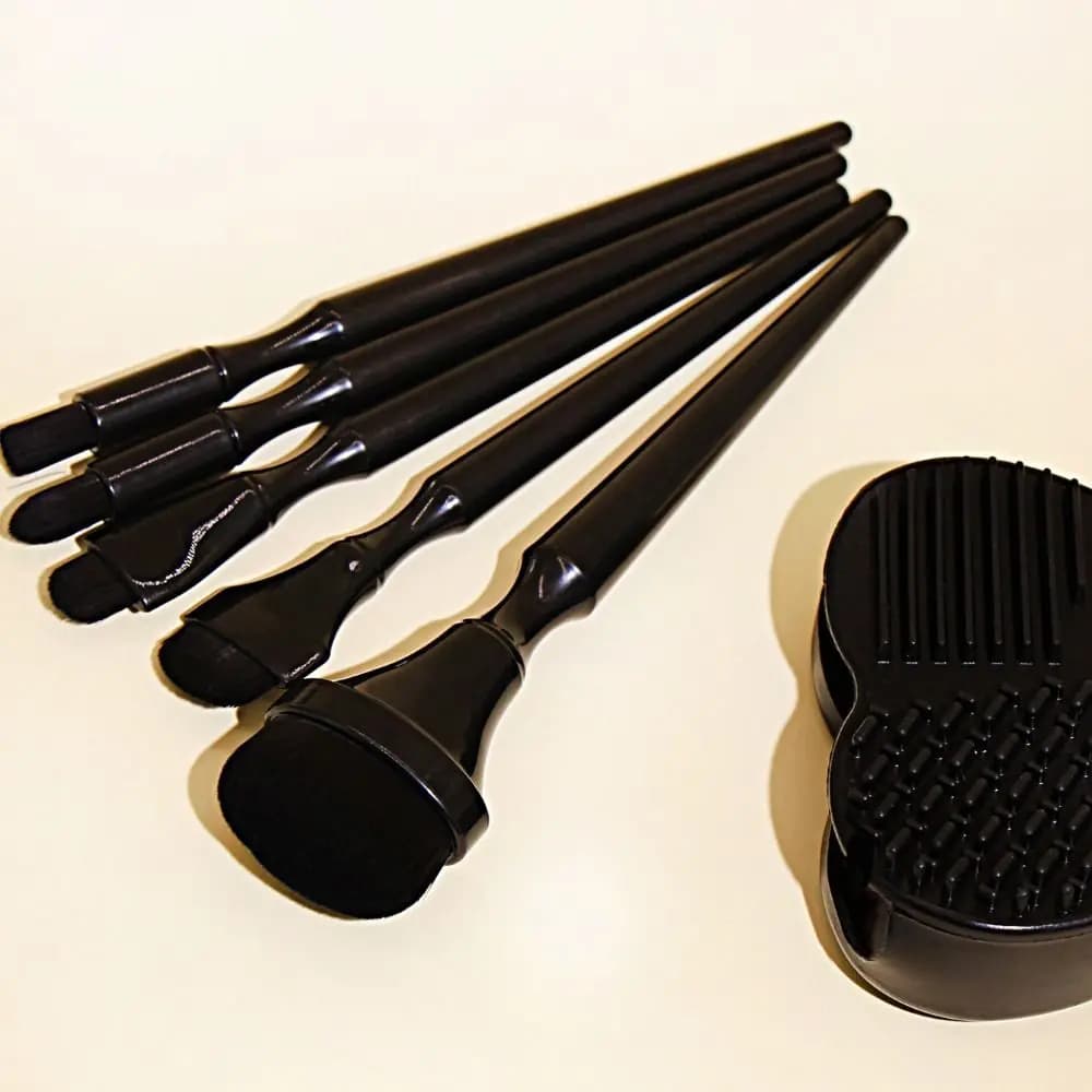 Set di Pennelli Professionali per Trucco con Manico Ergonomico, Set di Pennelli per Ombretto Delicati sulla Pelle, Kit di Pennelli Cosmetici Morbidi e Soffici Neri