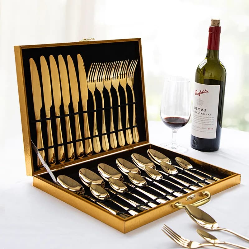 24 pezzi Coltello in acciaio inossidabile Forchette Cucchiai Set di posate Posate da cucina Set di posate per la casa Set di stoviglie Set di stoviglie