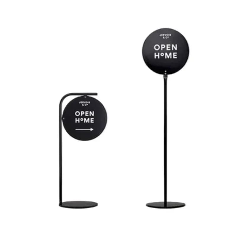Billboards, display boards, wrought iron signboards, outdoor vertical landing welcome instructions