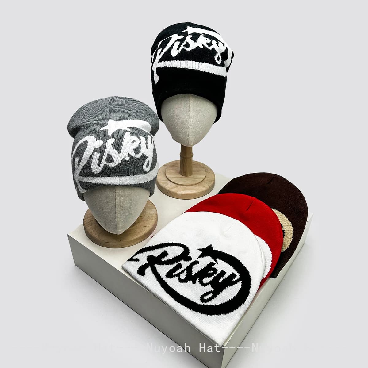 Nuovi Uomini Donne Tendenza Americana Jacquard Risky Lettere Cappelli Lavorati a Maglia Caldo Hip-Hop Moda Berretti Personali Versatile Street ins Rap