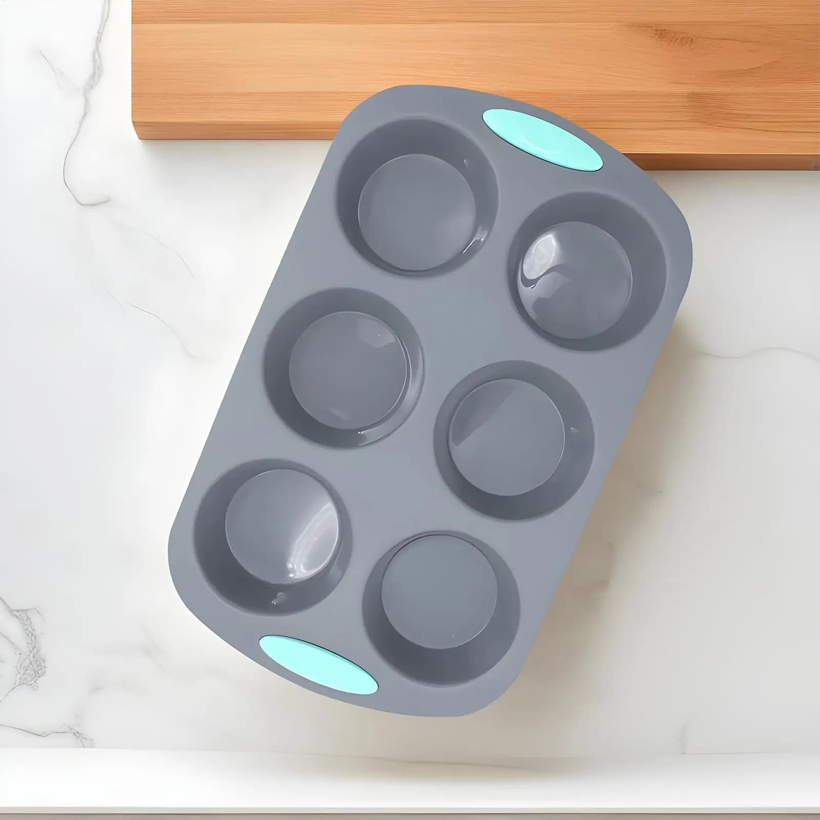 Stampo per ghiaccio con ghirlanda Strumento per fare fondente a rilascio facile Vassoio per ghiaccio con ghirlanda di Natale in silicone per cocktail di whisky da cucina per bar di casa