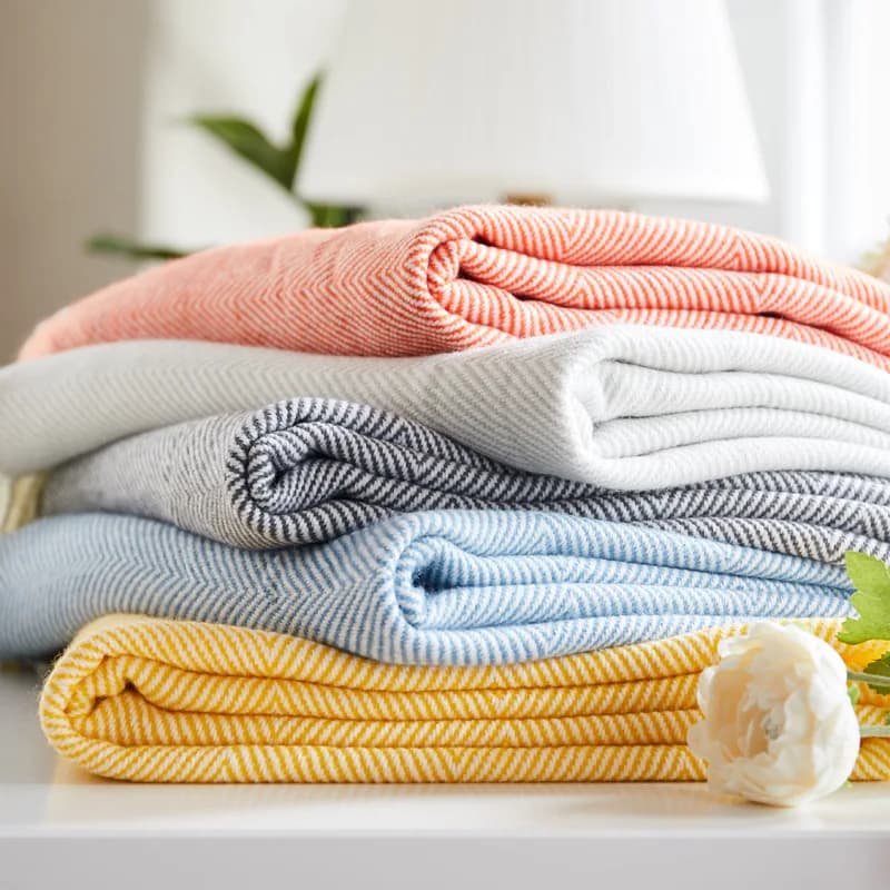 Coperta per divano letto con nappa a spina di pesce con motivo a nappa a plaid coperta morbida per la casa Divano alla moda coperta in tinta unita scialle per TV