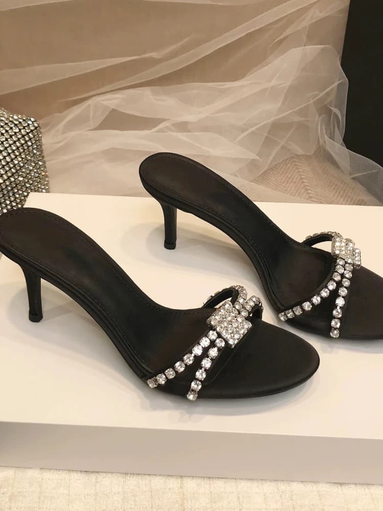 Pantofole da donna open toe in cristallo Scarpe estive da donna con tacco sottile Sandali con cinturino alla caviglia alla moda Zapatos Mujer da esterno