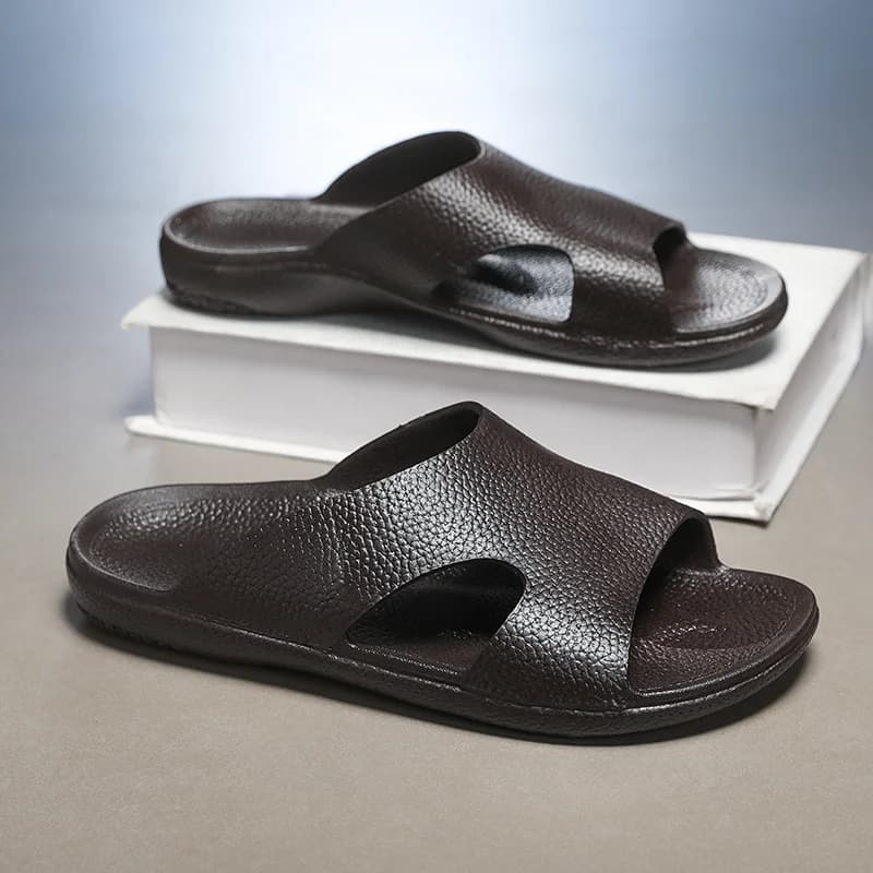 Ciabatte da uomo alla moda con una fascia, traspiranti, resistenti all'usura, antiscivolo, estive, da spiaggia, per casa, casual