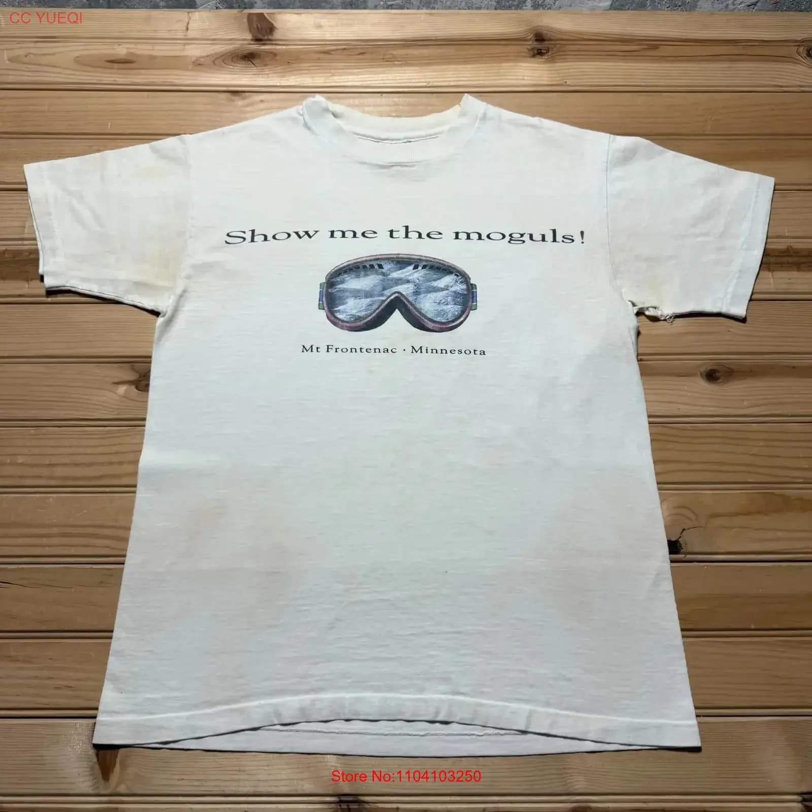 Maglietta souvenir vintage anni '90 con occhiali da sci Mt Frontenac Minnesota, prodotta negli USA, taglia media, grafica streetwear vintage lavata unisex