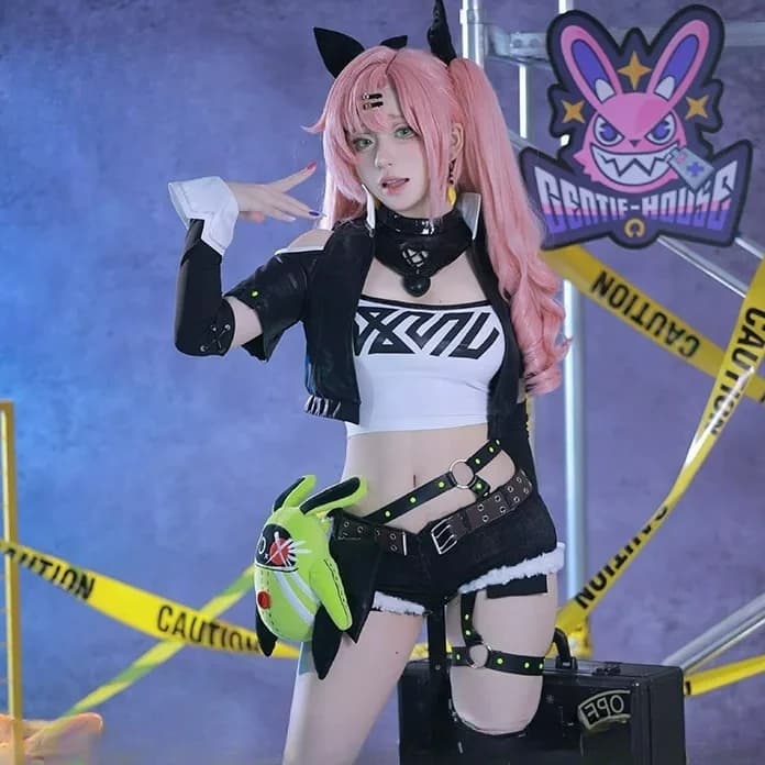 Set Completo Cosplay di Nicole DeMarra da Zenless Zone Zero - "Cunning Rabbit House" Include Bambole Bambu