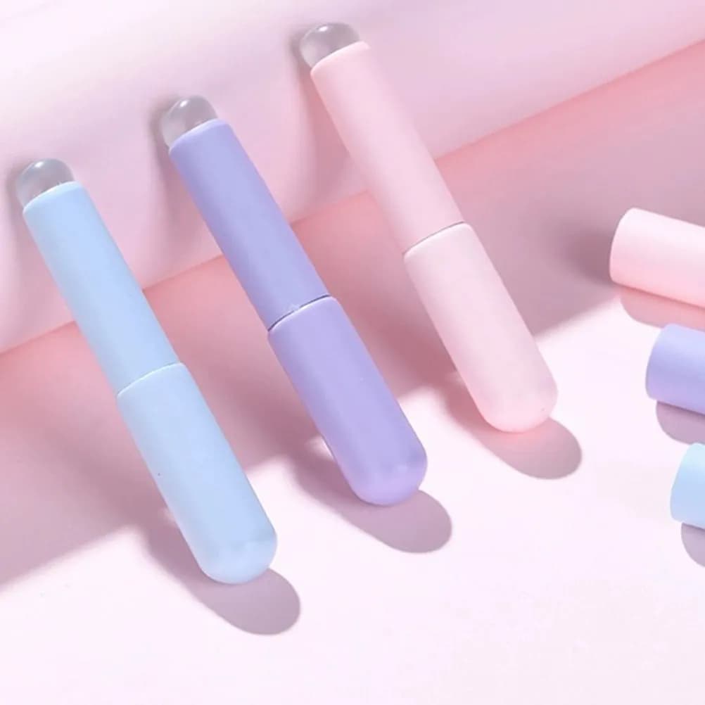 Set of 3 Silicone Brushes for Labbra, Multipurpose Applicator for Lucidalabbra, Balm, Cream, Corrector, Umbrella, Kit for Women and Girls, Brush Corrector
