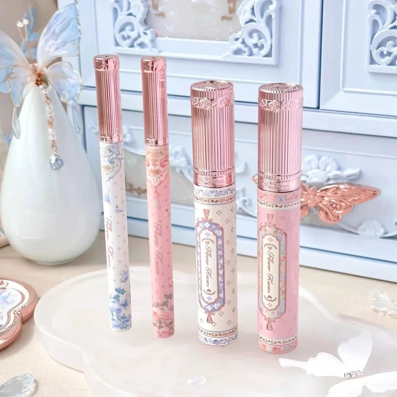 Mascara and Eye Pencil Flower Knows, Butterfly Cloud Collar collection, sweat-resistant eyeliner, drought proof and waterproof.