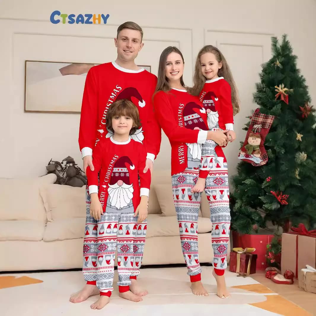 Completo natalizio coordinato per la famiglia genitore-figlio, cappello da cartone animato, abbigliamento e pigiama per la casa con stampa di lettere, pigiama in 2 pezzi + set di pantaloni lunghi