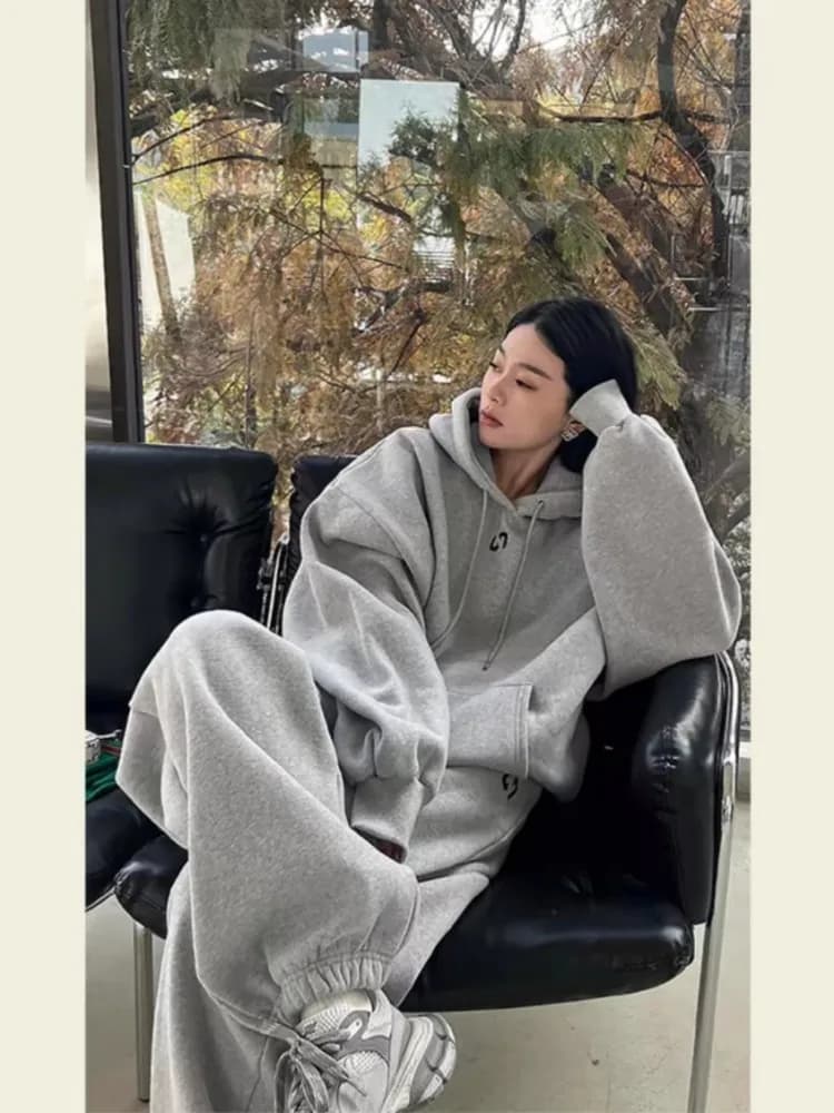 Set di abbigliamento sportivo grigio, felpa con cappuccio moda ampia primavera e autunno da donna Casual in due pezzi