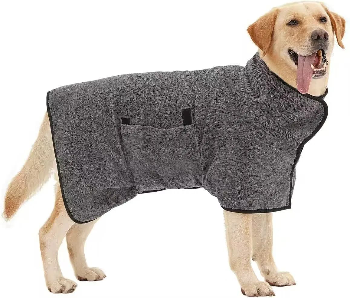 1-piece quick-drying dog bathrobe Set Pet towels for beach use for cold season Ideal for dogs to use after swimming.