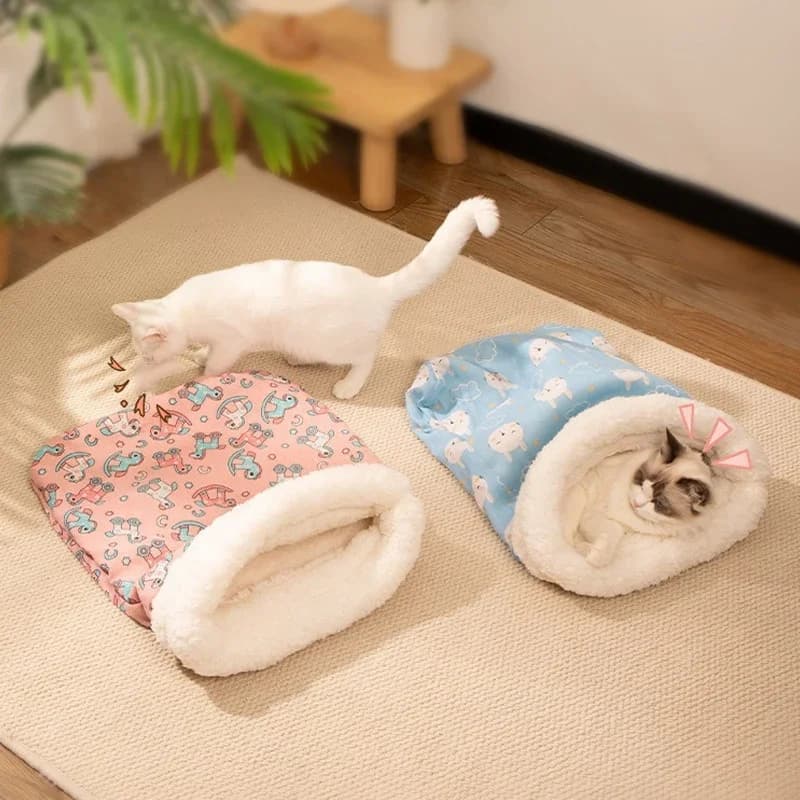 Hot winter bed for pets Lana lamb hot nest for kittens Bed linen with drilling hole Soft and comfortable Hot nest Domestic cats