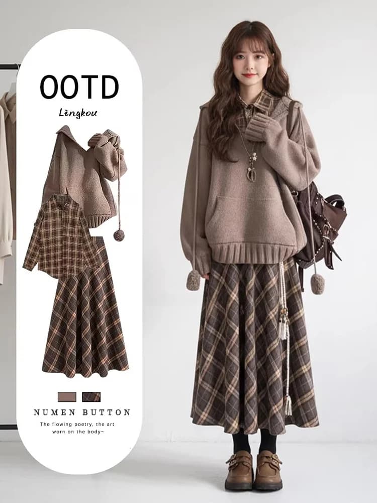 Elegante Completo Invernale Plus Size da Donna: Felpa con Cappuccio, Maglia Base e Gonna Vintage a Quadri, Set Tre Pezzi a Vita Alta Lunga