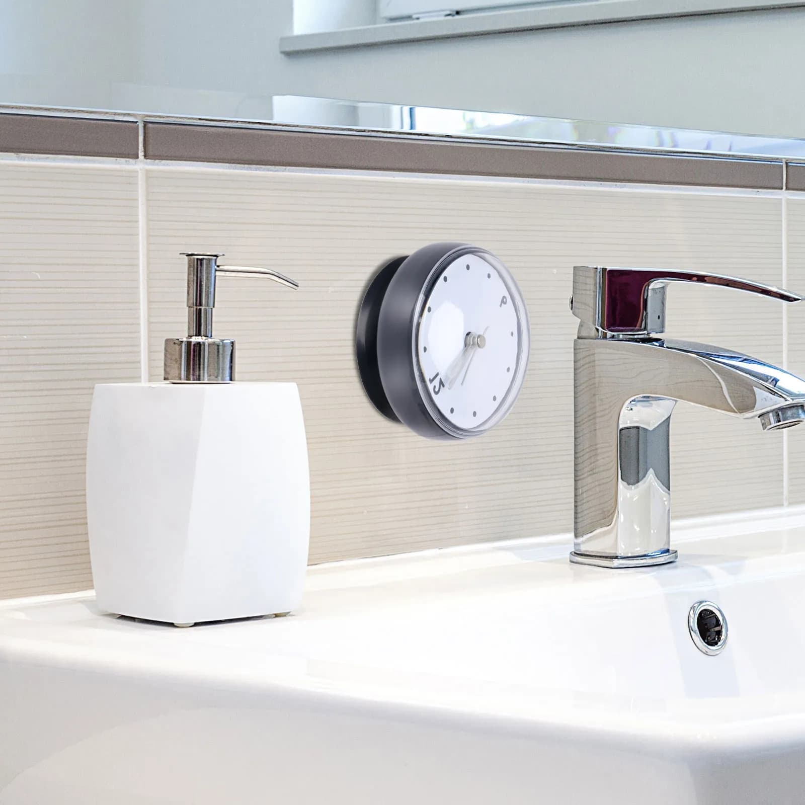 Orologio a ventosa da parete impermeabile e silenzioso, design creativo ed elegante per bagno, specchio, piastrelle, armadio, cucina (1 pezzo)