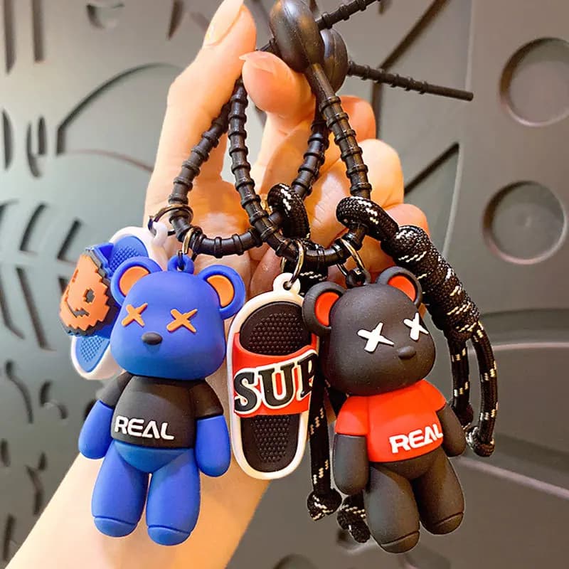 Nuovo cartone animato creativo pantofole orso portachiavi per le donne Y2k borsa pendente coppia portachiavi auto gioielli regalo decorazione accessori