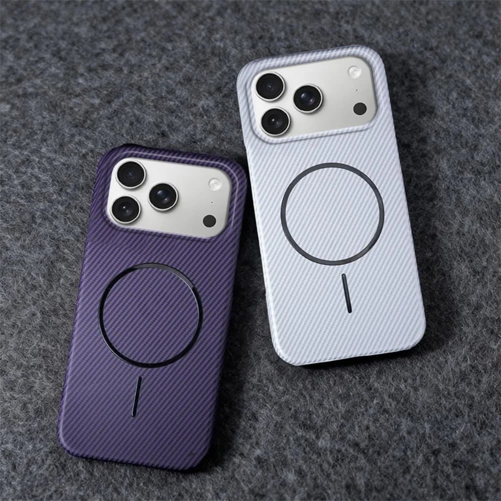 Cover Magnetica in Fibra di Carbonio e PC con Bordo Parziale per iPhone 17 Air 16 15 14 13 Mini Plus Pro Max, con Texture Kevlar e Compatibile con MagSafe