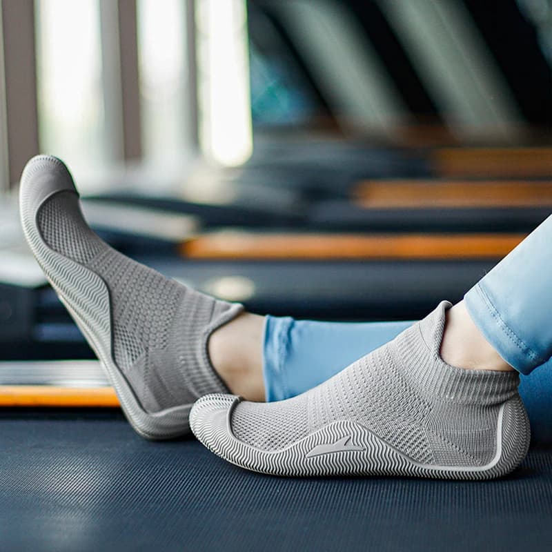 Beach shoes guide shoes fitness shoes rope shoes for jumping shoes with thin sole yoga shoes guide shoes light shoes