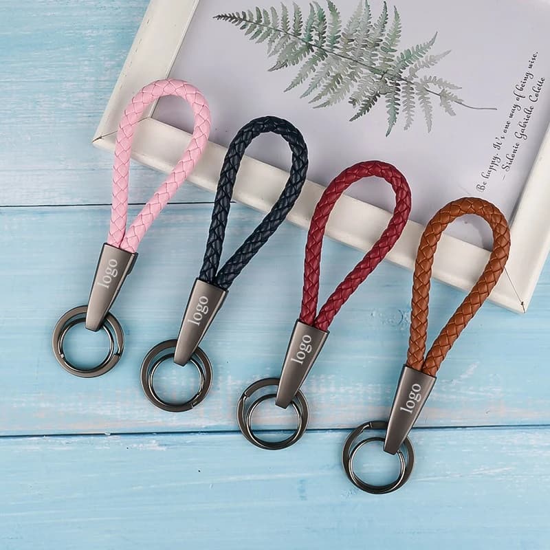 Keyring with custom logo Keyring with double-tipped rope empty toe ring for couples Custom keyring with car pendant with laser engraving