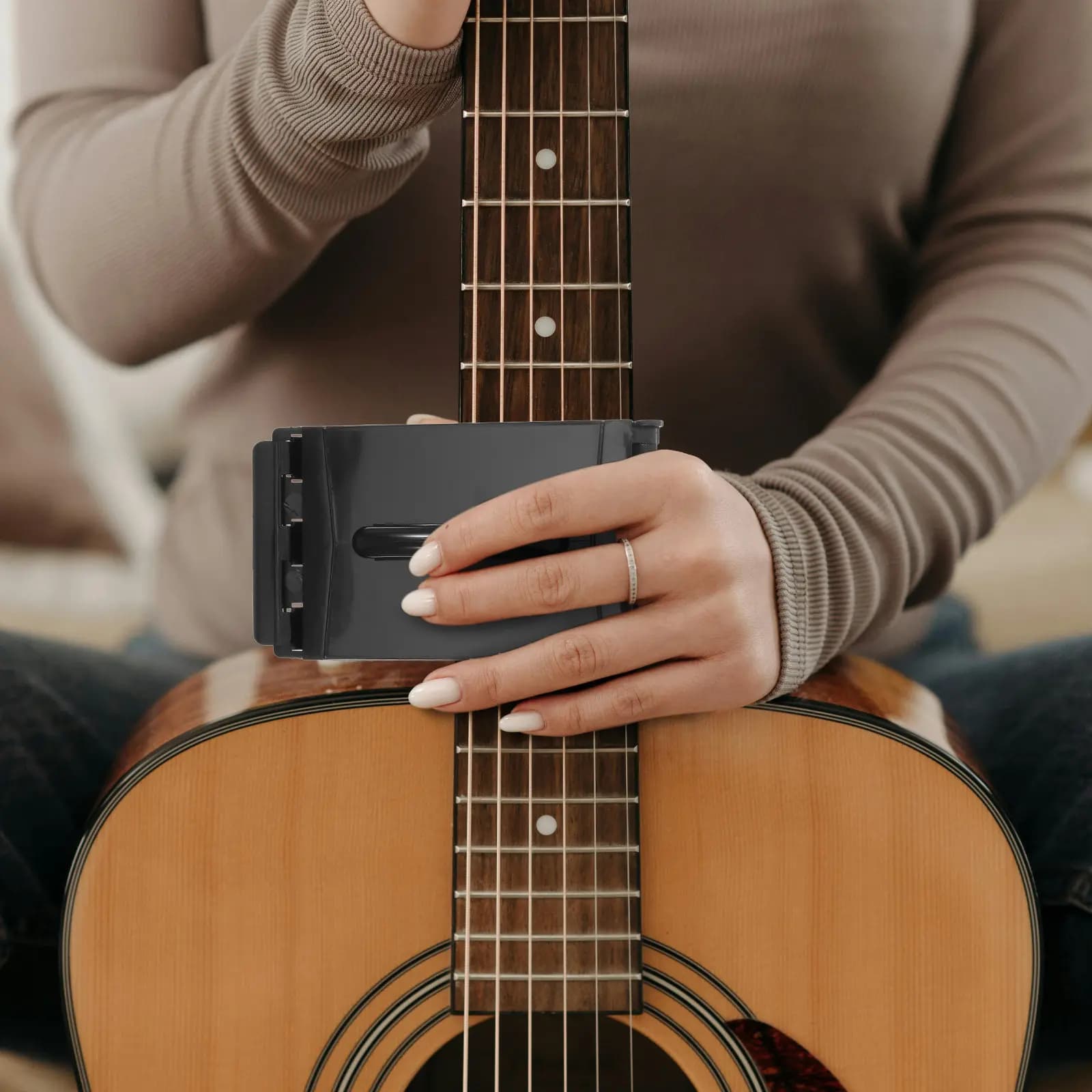 Pulitore per Corde di Chitarra e Basso Verde con Due Cuscinetti in Feltro Sostituibili, Strumento di Pulizia in Microfibra Senza Pelucchi per Chitarra, Basso e Ukulele