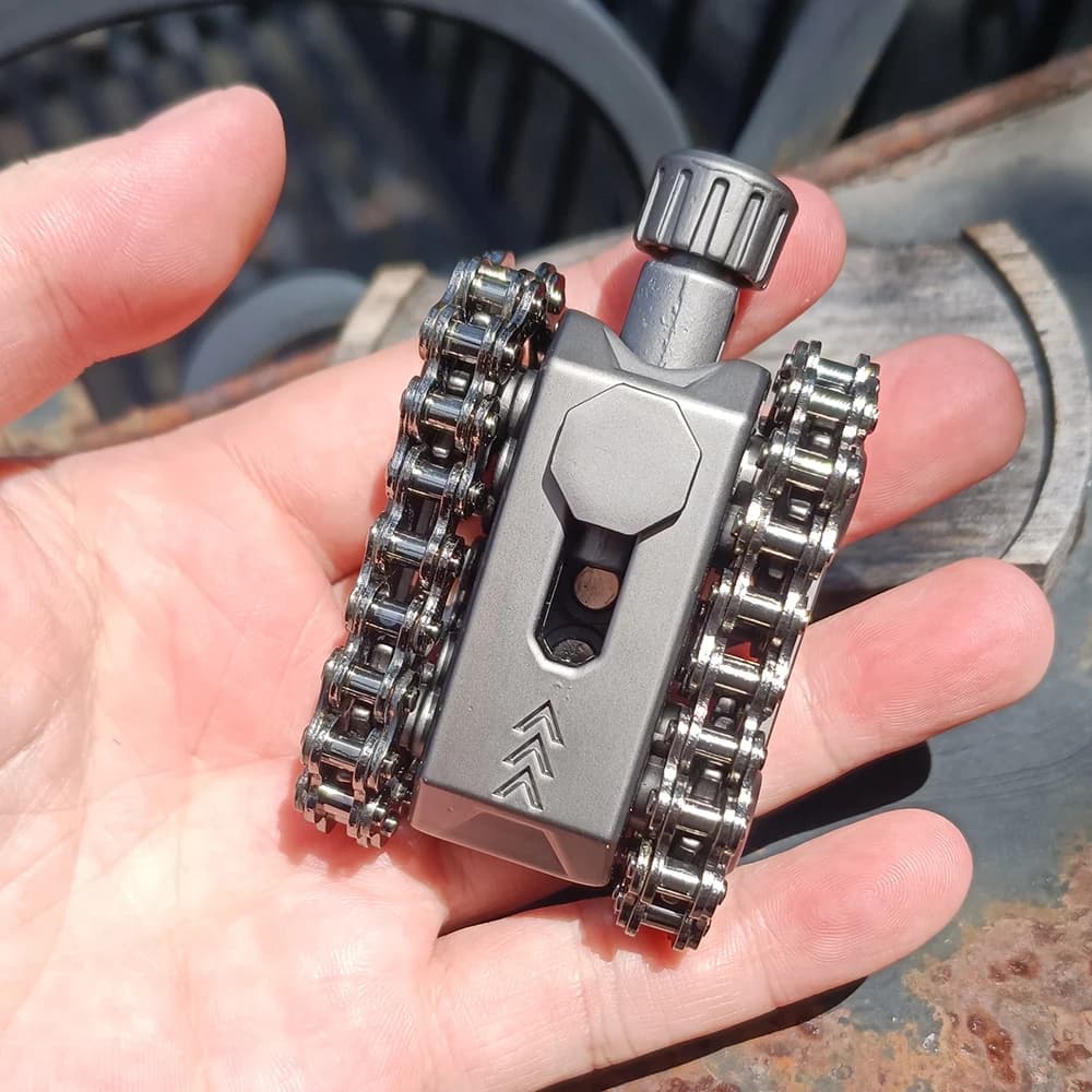 Giocattolo Fidget con serbatoio rotante in metallo - Antistress e spinner magnetici tattici EDC | Fantastico regalo militare per bambini giocattolo agitato edc