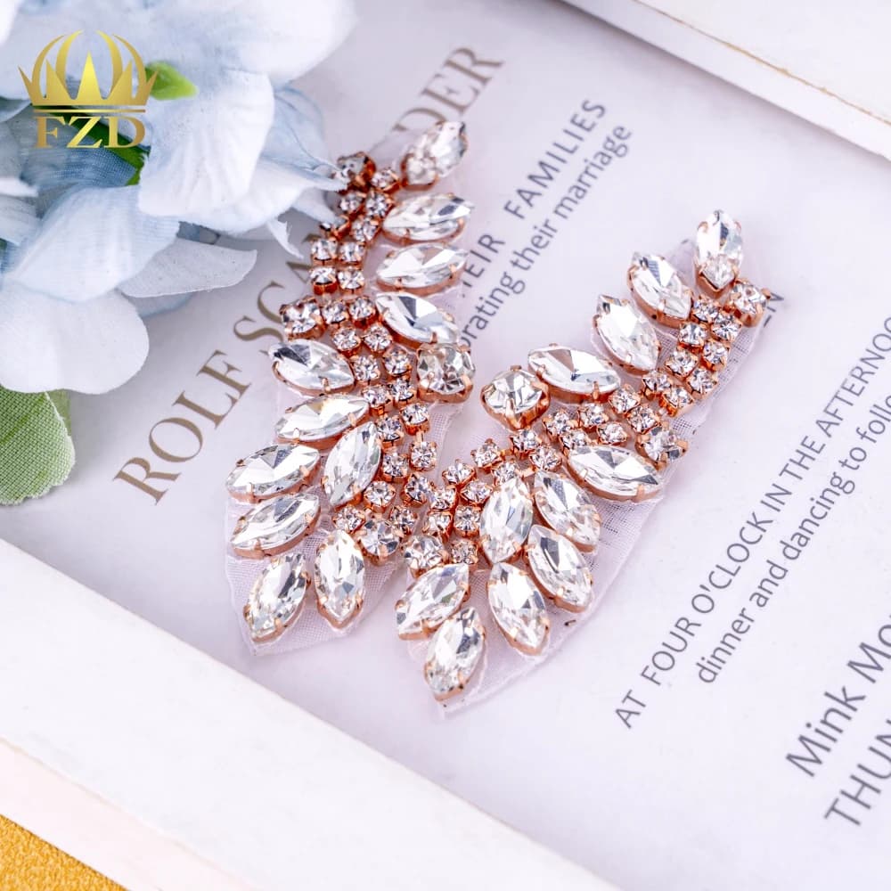 FZD 1 paio di applicazioni di strass argento con perline di cristallo fatte a mano da cucire termoadesive su accessori per rifiniture per cinture da sposa, applique con strass