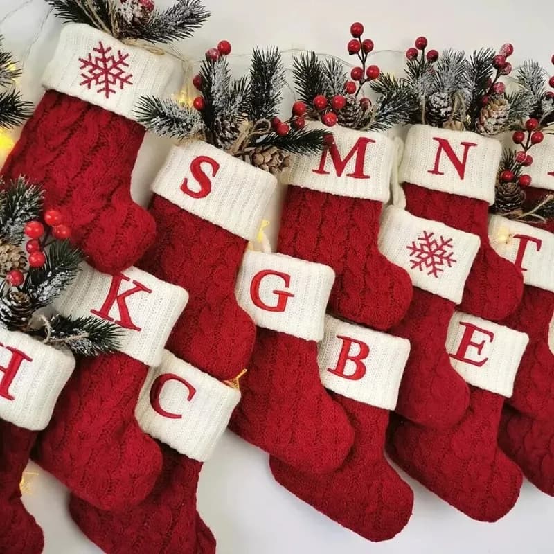 Calze di Natale Lavorate a Maglia con Fiocchi di Neve e Lettere, Decorazione Natalizia 2026 per Casa, Ornamento per Albero di Natale, Regalo Navidad 2026