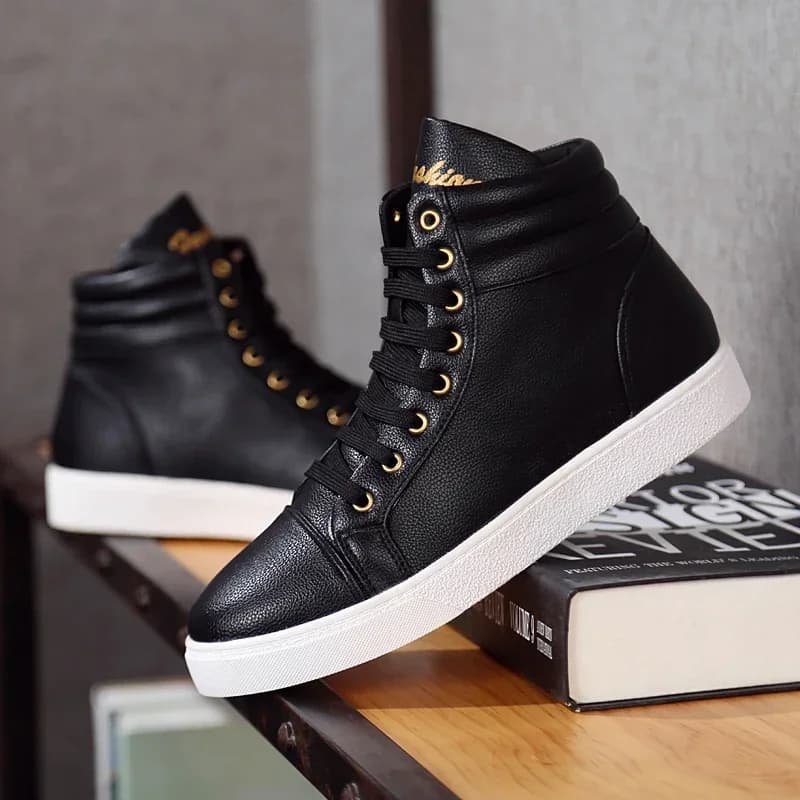 Scarpe da skateboard da uomo Scarpe sportive leggere alte unisex casual Scarpe da ginnastica in morbida pelle bianca da strada per ragazzi e ragazze