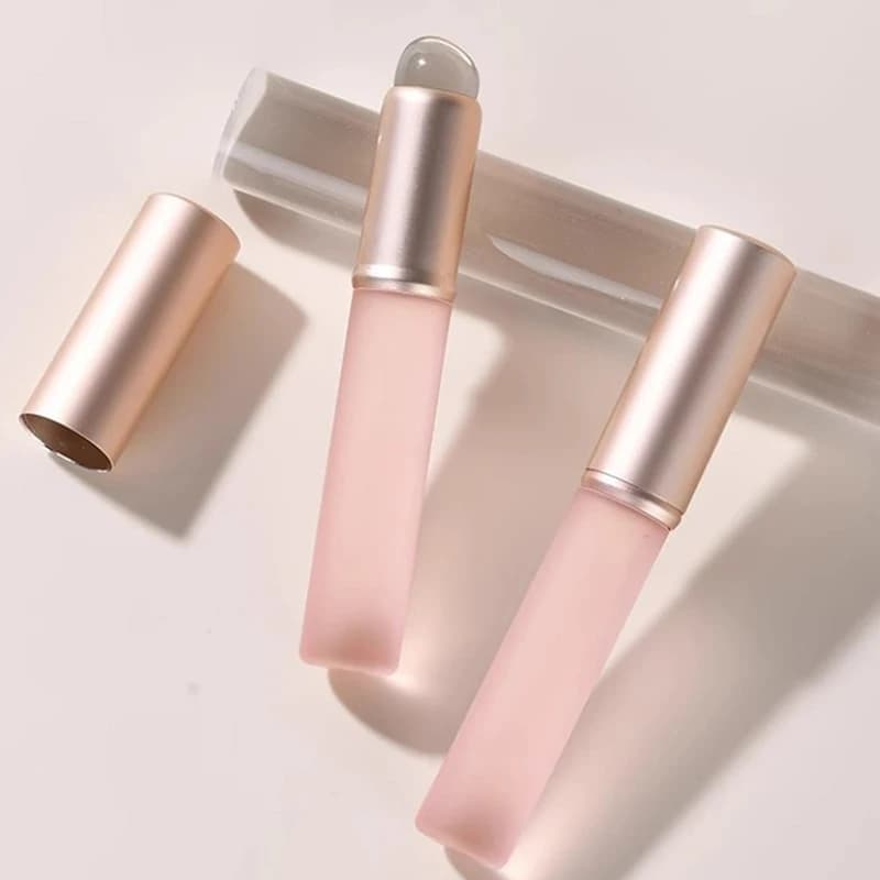 Wholesale1pc Pennello per sbavature Strumenti per ragazze Make Up Women Head Pennello per labbra morbido Rossetto professionale Applicazione di pennelli cosmetici rotondi in silicone