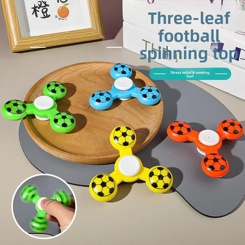 Giroscopio a tre foglie a forma di pallone da calcio, antistress rotante, giocattolo per la decompressione per asili e parchi divertimento, fidget spinner