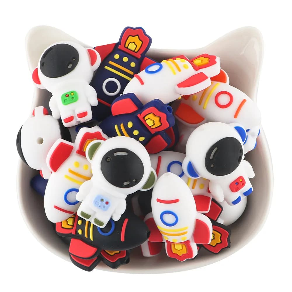 5 pezzi di astronauta a razzo stereoscopico con perline in silicone 3D per realizzare braccialetti con ciondolo zaino portachiavi fai da te