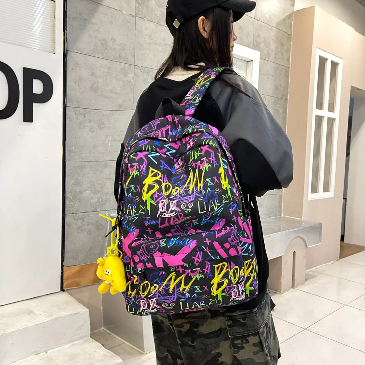 2025 New Backpack Korean Edition Fashion Graffiti Large Capacity Backpack Campus Style High School Girls Student Backpack
