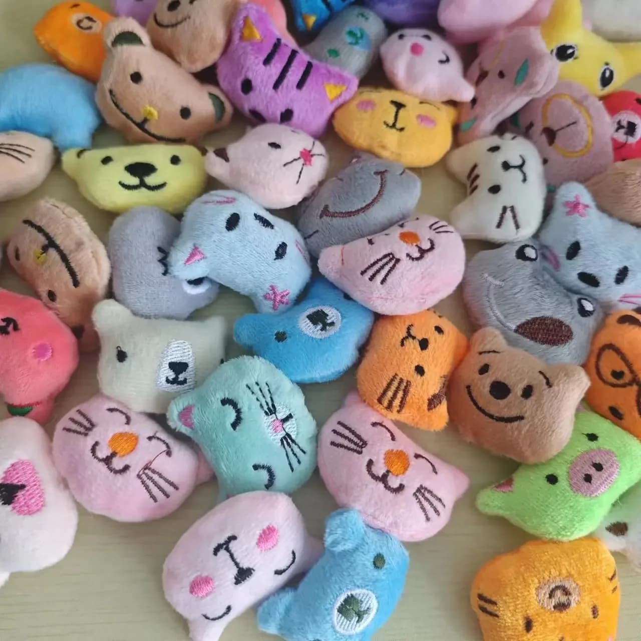Mini simpatici animali bambole di peluche 5-6 cm giocattoli di peluche ragazza peluche artiglio macchina accessori per bambole festa di compleanno regalo di Natale ricompensa