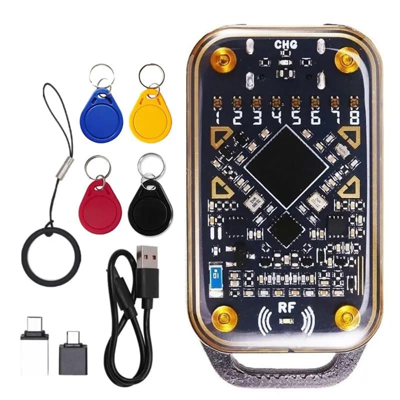 【DISPONIBILE】Emulatore di Smart Card + 4X CUID Keychain RFID Chip Reader 125Khz 13.56Mhz Chameleon Ultra NFC Duplicator Card Decode