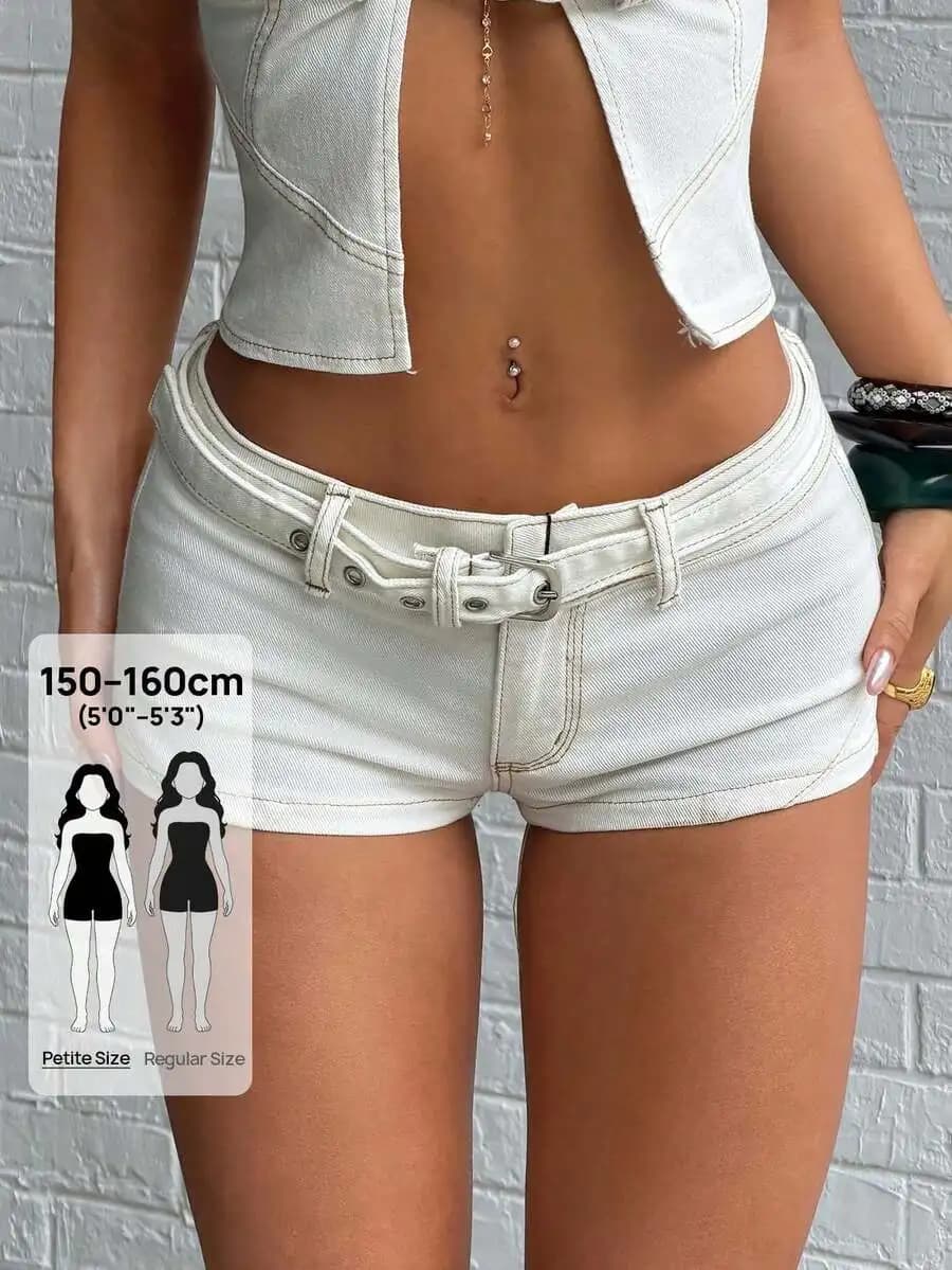 Womens White Denim Shorts Y2K Style Fitted High Waist Summer Casual Shorts