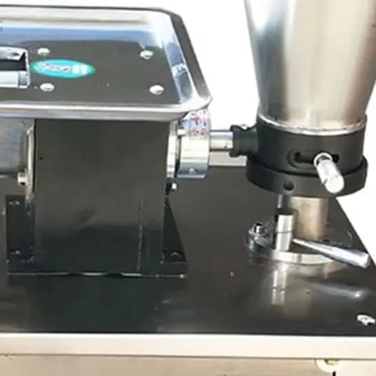 Commercial Automatic Gyoza Wrapper Ravioli Pelmeni Empanada Samosa Momo Maker Small Electric Dumpling Making Machine