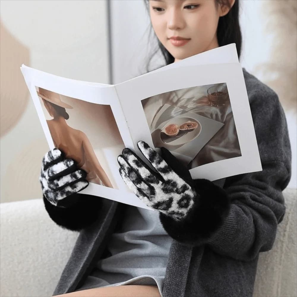 All-Match Velvet Leopard Print Gloves Thick Full Finger Women Gloves Korean Style with Fleece Lining Cycling Mittens Outdoor